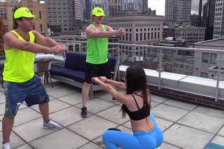 jen selter gives an ass workout to barstool sports big ass